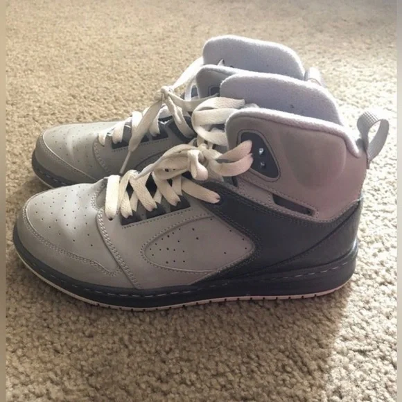 Air Jordan boys size 5 they fit like‎ a 71/2 for girls - Picture 2 of 2